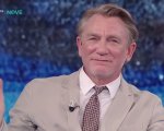 Daniel Craig a Che tempo che fa ricorda la Regina Elisabetta e il loro spot: 'Ha addirittura improvvisato'
