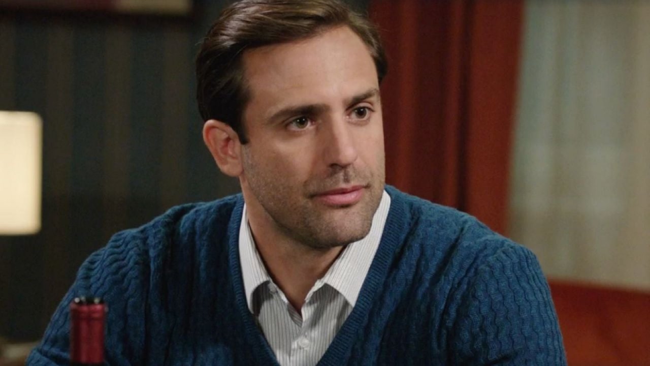 Enrico Brancaccio interpretato da Thomas Santu