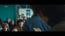 Guida pratica per insegnanti - Trailer italiano del film con Adèle Exarchopoulos e Vincent Lacoste