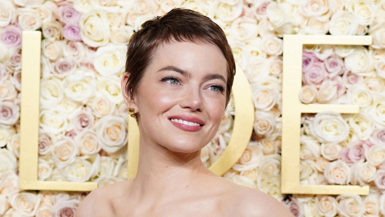 Emma Stone versione capelli corti