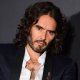 Russell Brand risponde alle accuse: 'Ero drogato, dipendente dal sesso e idiota, ma non un violentatore'