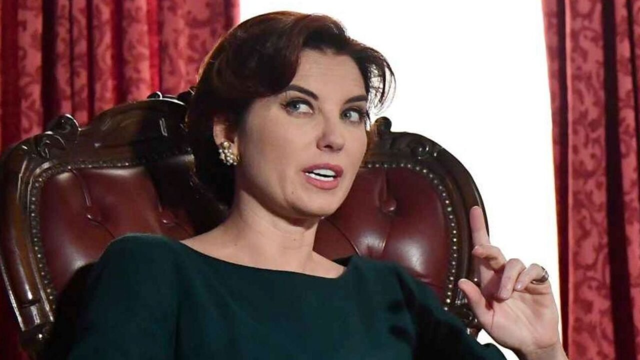 Adelaide in una scena de Il Paradiso delle Signore