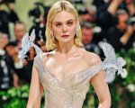 Elle Fanning, i 5 look indimenticabili dell'attrice
