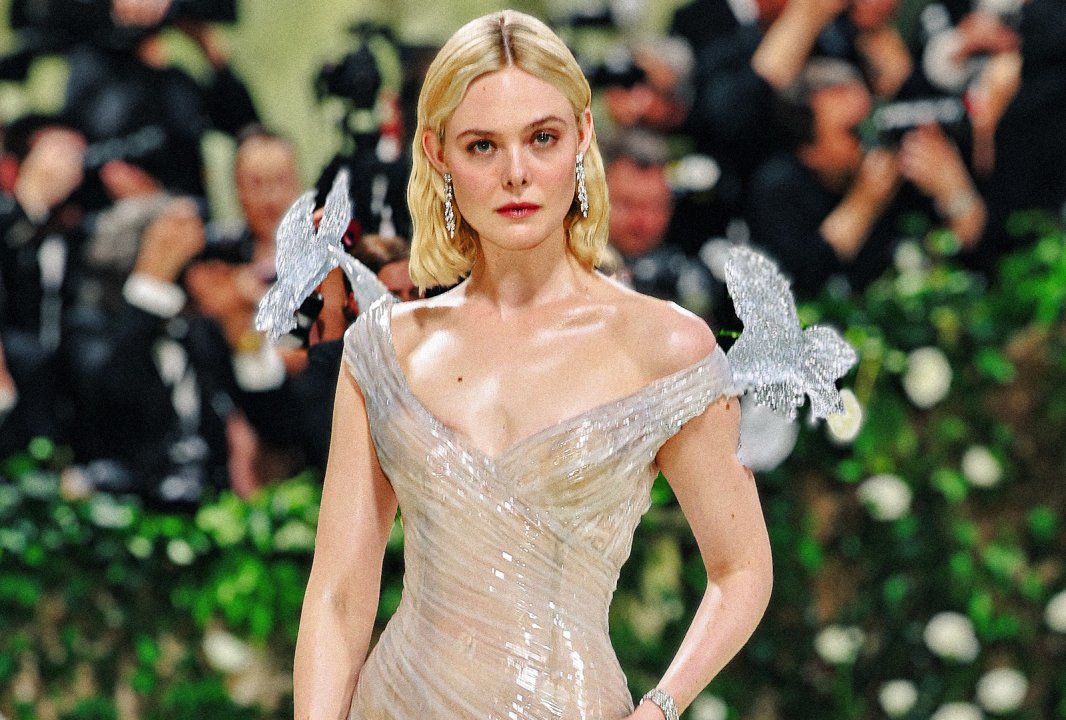 Elle Fanning, i 5 look indimenticabili dell'attrice