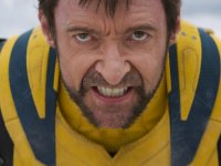 Hugh Jackman torna nei panni di Wolverine per un iconico video di otto ore in cui... respira