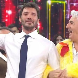 Il saluto di Stefano De Martino nell'ultima puntata