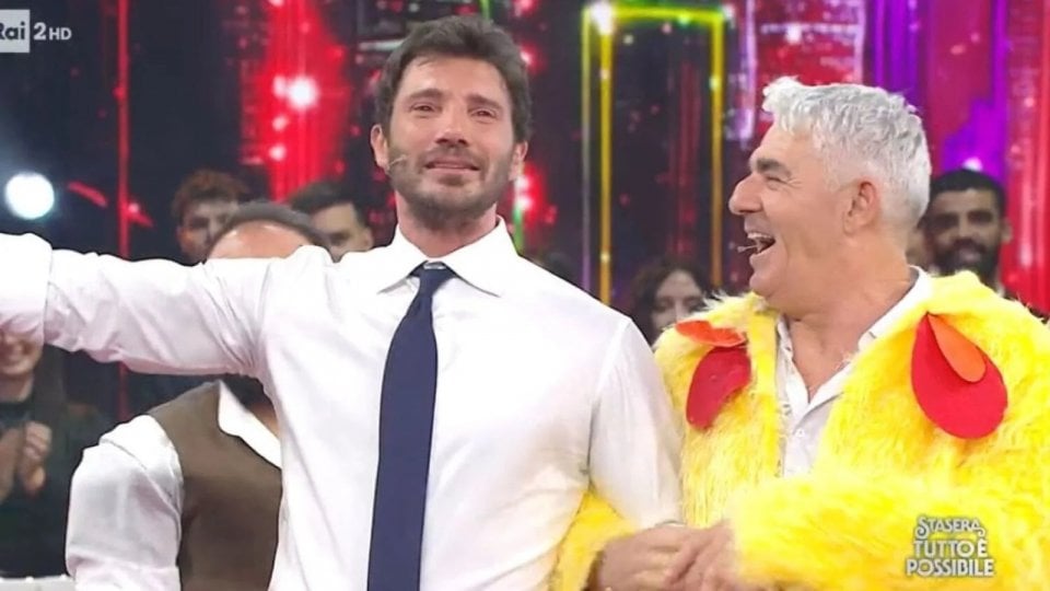 Stefano De Martino Saluta Step