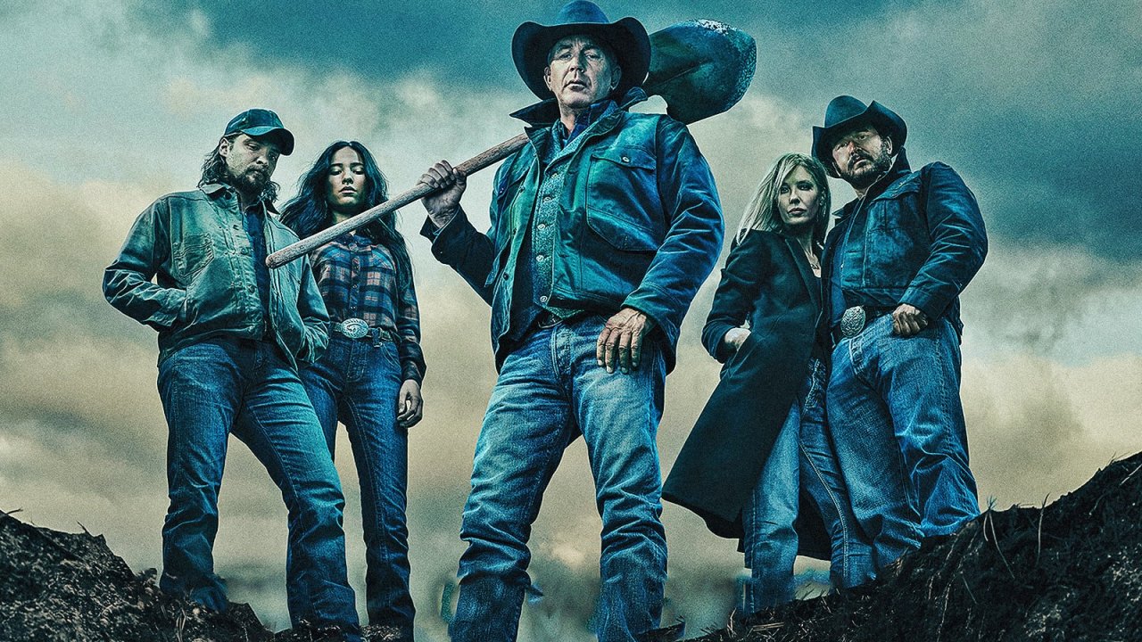 Ritratto di famiglia: i Dutton sul porticato della loro magione