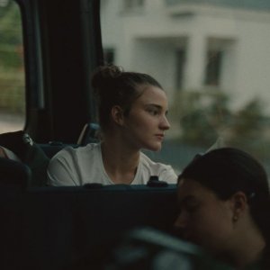 Julie ha un segreto: Tessa Van den Broeck in una sequenza