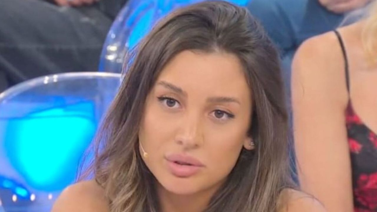 Uomini e donne, Cristina Ferrara sbotta sui social: sta per lasciare anche lei?