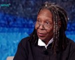 Whoopi Goldberg a Che tempo che fa: 'Ho fatto tanti film brutti, in uno sono con un dinosauro parlante'