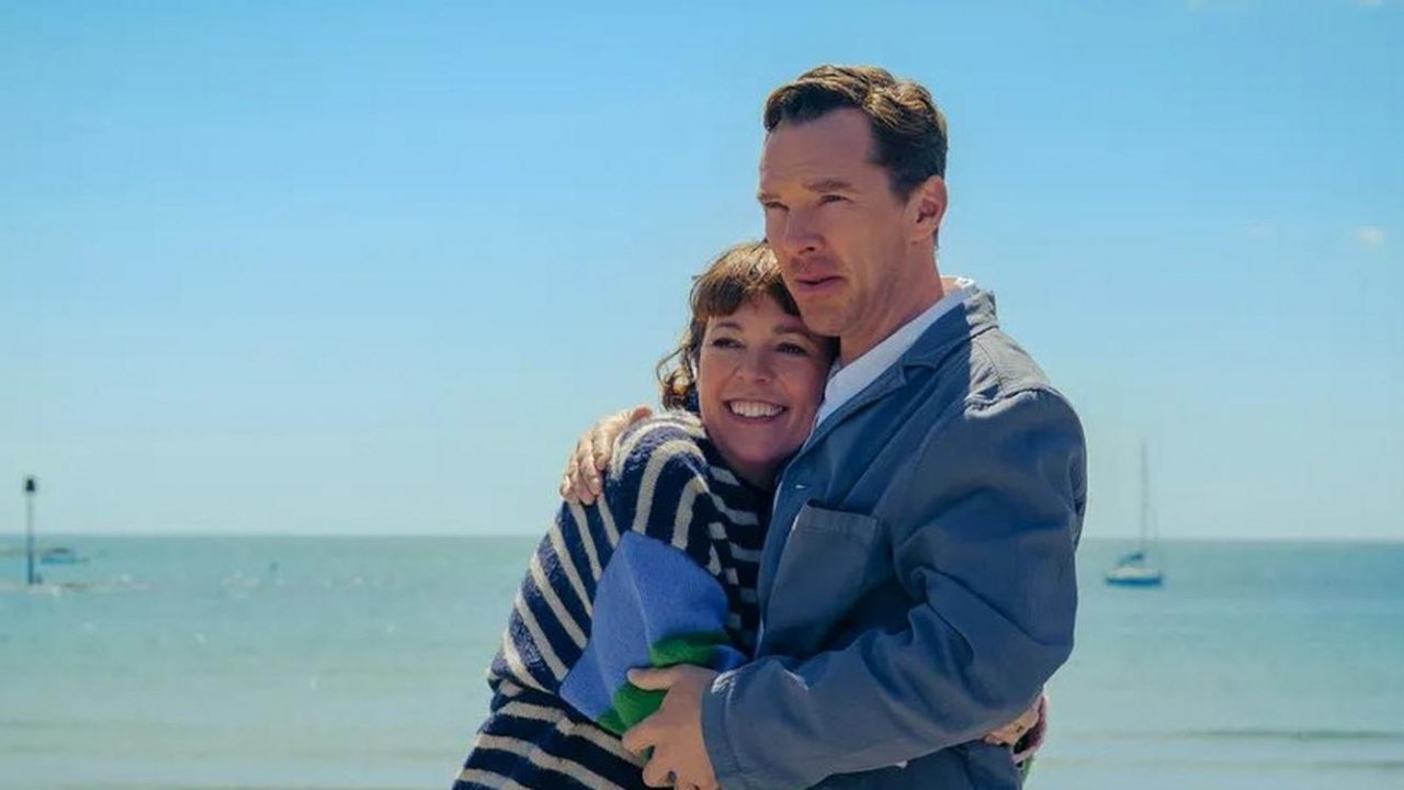 Benedict Cumberbatch e Olivia Colman in The Roses