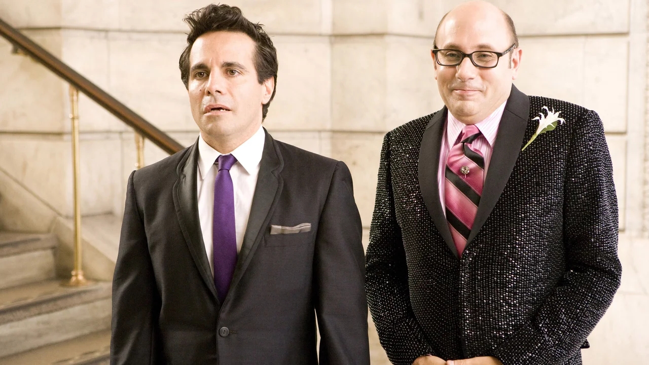 Mario Cantone e Willie Garson in una scena di Sex and the City