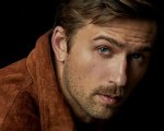 Brandon Sklenar: la star di Drop risponde agli haters che lo definiscono un 'Glen Powell del discount'