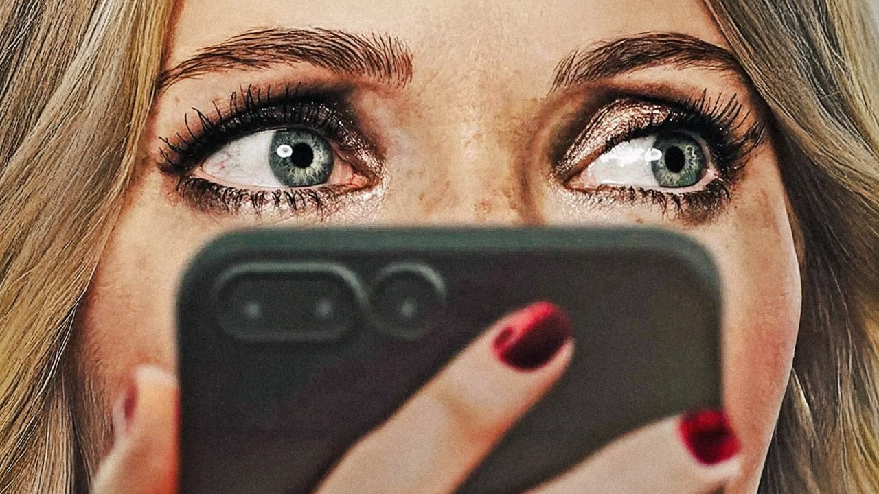 Drop è il film con protagonisti Meghann Fahy e Brandon Sklenar