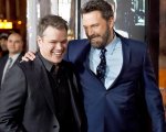 Ben Affleck ironizza sulle foto di Matt Damon scattate sul set di The Odyssey: 'Si è messo in posa!'