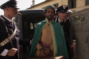 Ho visto un re - Clip Esclusiva della commedia con Edoardo Pesce e Sara Serraiocco