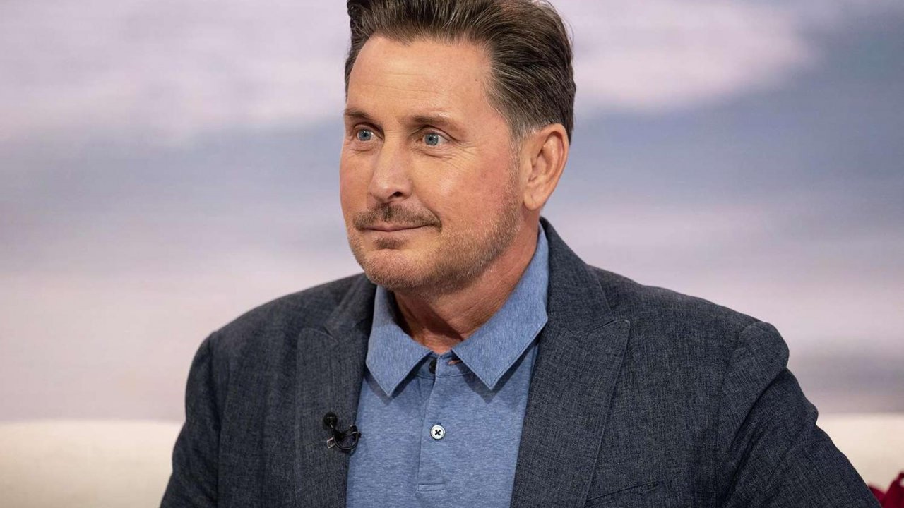 Emilio Estevez in primo piano