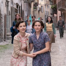 Fuochi d'artificio. Anna Losano e Carlotta Dosi nella serie Rai.