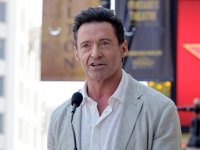 Hugh Jackman e Kate Hudson nella prima immagine di Song Sung Blue sulle note di Neil Diamond