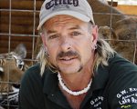 Joe Exotic, il Tiger King di Netflix, si sposa in carcere per la terza volta: il nuovo marito è Jorge Marquez