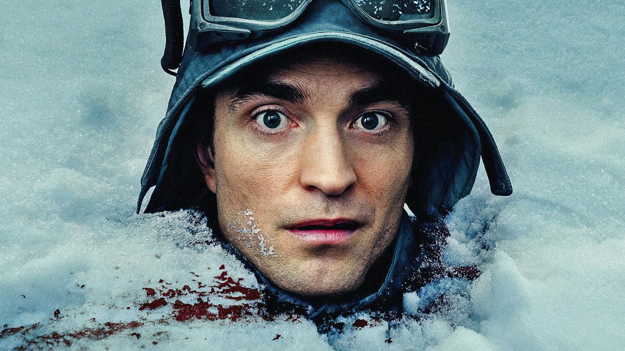 Robert Pattinson in Mickey 17. Un pesante flop per Warner.