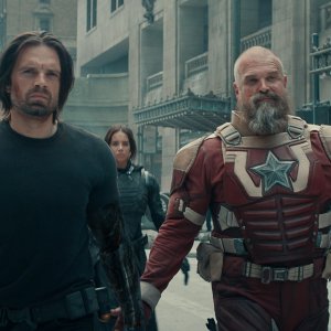 Thunderbolts*: Sebastian Stan e David Harbour in una scena