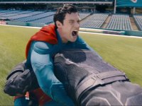 Superman: una campagna d'odio e scimmie mutanti nei nuovi bizzarri dettagli del plot
