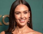Jessica Alba torna all’azione in The Mark, il nuovo spy thriller diretto da Justin Chadwick