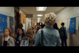 Weapons - Trailer italiano dell'horror con Josh Brolin e Julia Garner