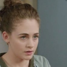 Mirella Vanni è interpretata da Giulia Sangiorgi