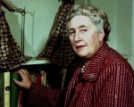 Agatha Christie “rivive” grazie all’intelligenza artificiale: la BBC lancia un corso di scrittura inedito