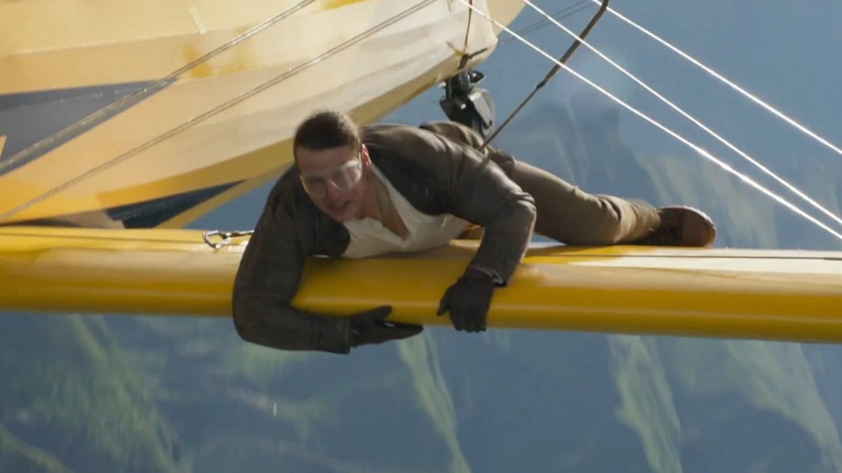 Mission: Impossible The Final Reckoning, Tom Cruise appeso all Mission: Impossible The Final Reckoning, Tom Cruise appeso all