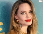 Angelina Jolie sarà la protagonista de Gli ansiosi, film tratto dal romanzo di Fredrik Backman