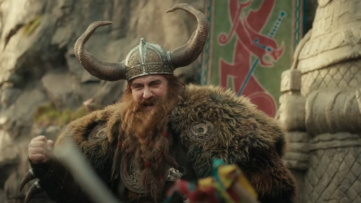 Dragon Trainer da Movieplayer.it dragon trainer il video del dietro le quinte mostra gerard butler in azione nel ruolo di stoick