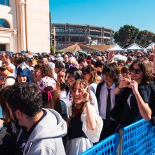 ComiCon 2025: il pubblico all'ingresso al ComiCon