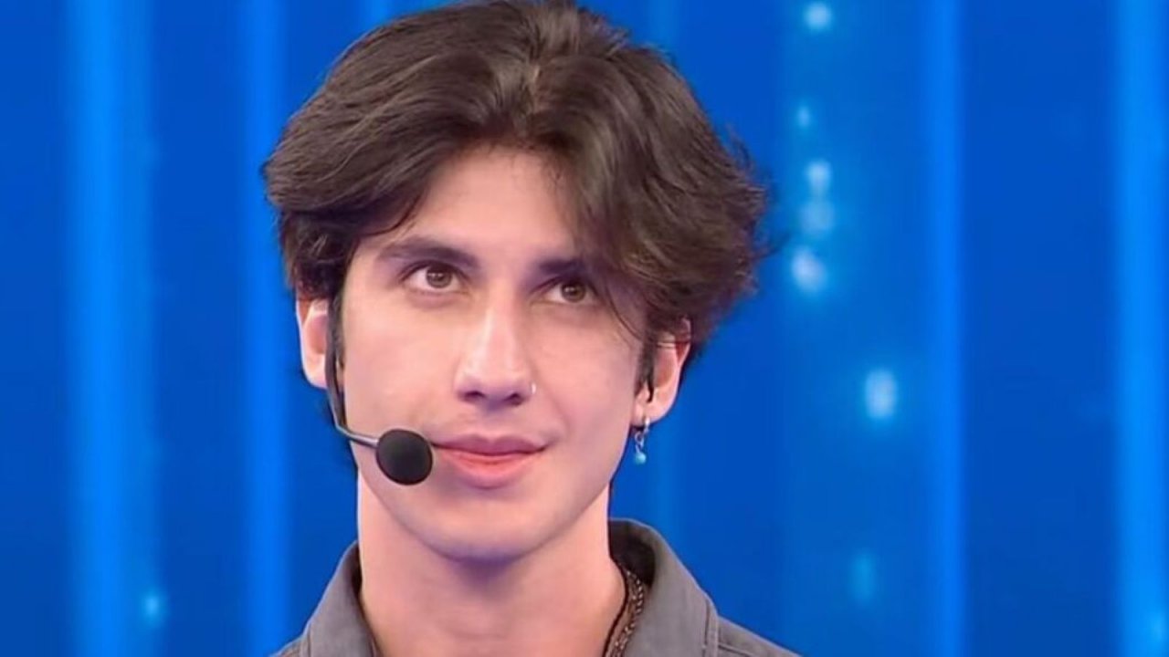 Jacopo Sol durante la puntata del 3 maggio