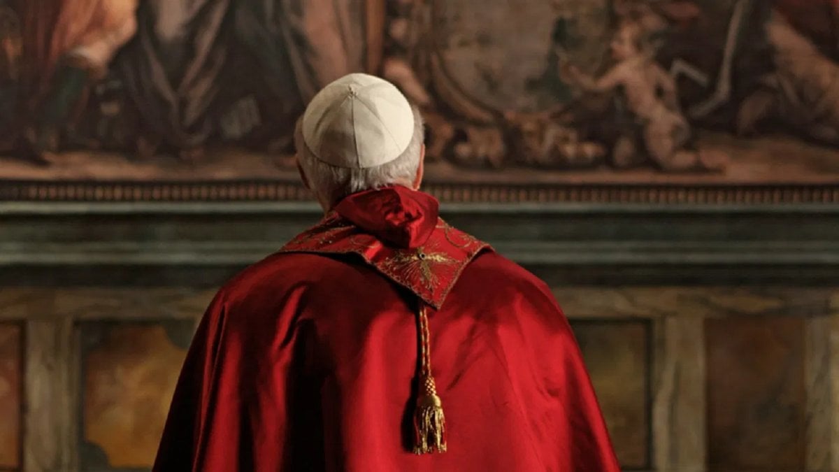 Il Conclave elegge il Papa: chi darà la notizia su Rai 1? Non Eleonora Daniele Il Conclave elegge il Papa: chi darà la notizia su Rai 1? Non Eleonora Daniele