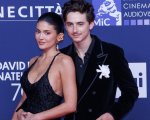 Timothée Chalamet e Kylie Jenner infiammano il red carpet dei David di Donatello 2025: le foto della coppia