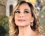 Barbara D'Urso torna su Canale 5: Striscia la Notizia le dedica un servizio, lei risponde 'col cuore'