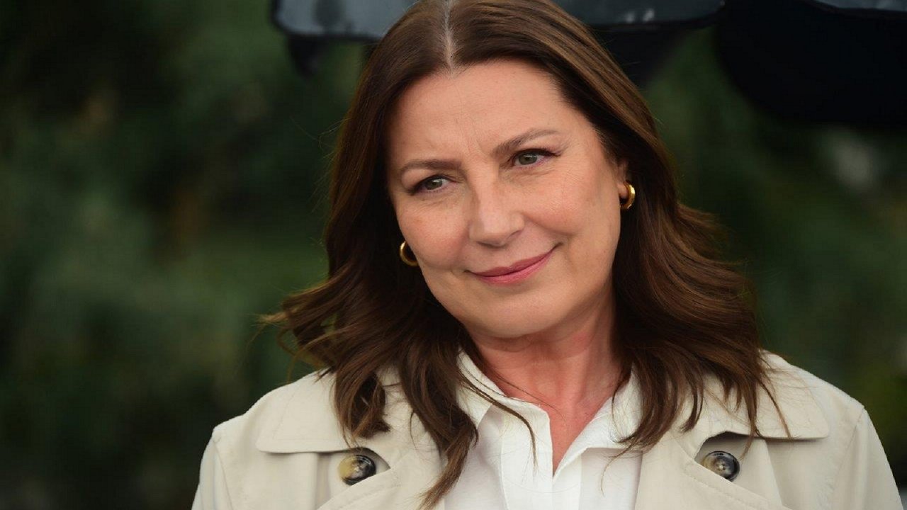 Tradimento, anticipazioni 9 maggio: Ipek incastra Guzide, mentre Kaharam fa una scoperta sconvolgente su Oylum