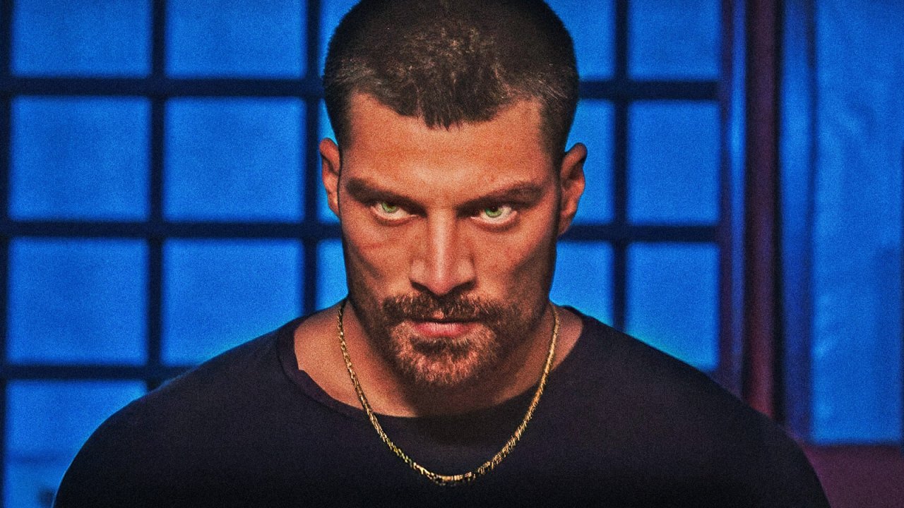 Simone Susinna in MalAmore.