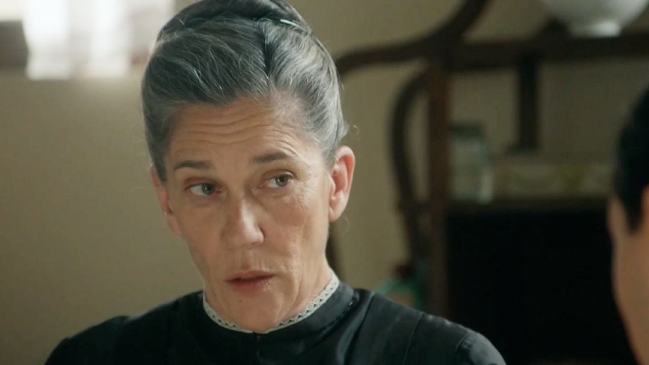 La Promessa, anticipazioni 10 maggio 2025: Petra è travolta dall'affetto per Santos e lo scambia per Feliciano