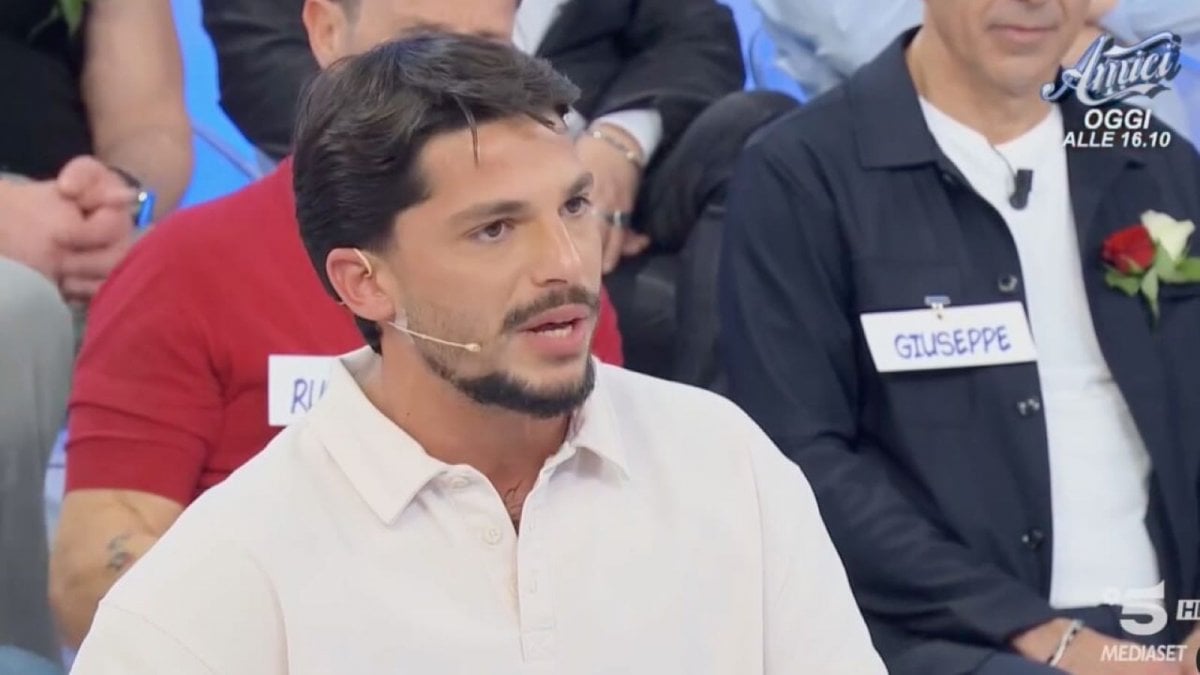 Uomini e Donne, la scelta di Gianmarco in forse: la registrazione dell Uomini e Donne, la scelta di Gianmarco in forse: la registrazione dell