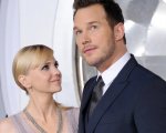 Chris Pratt dimentica Anna Faris nel post di auguri per la festa della mamma: è polemica tra i fan