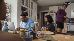 Adults - Trailer italiano della serie comedy Disney+