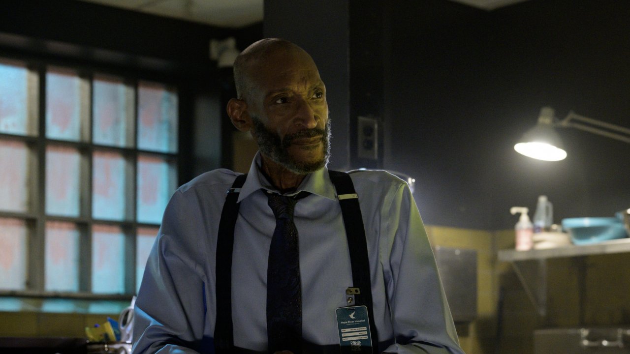 Tony Todd in Final Destination Bloodlines