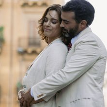 Francesca e Giovanni: Ester Pantano e Primo Reggiani in un tenero abbraccio