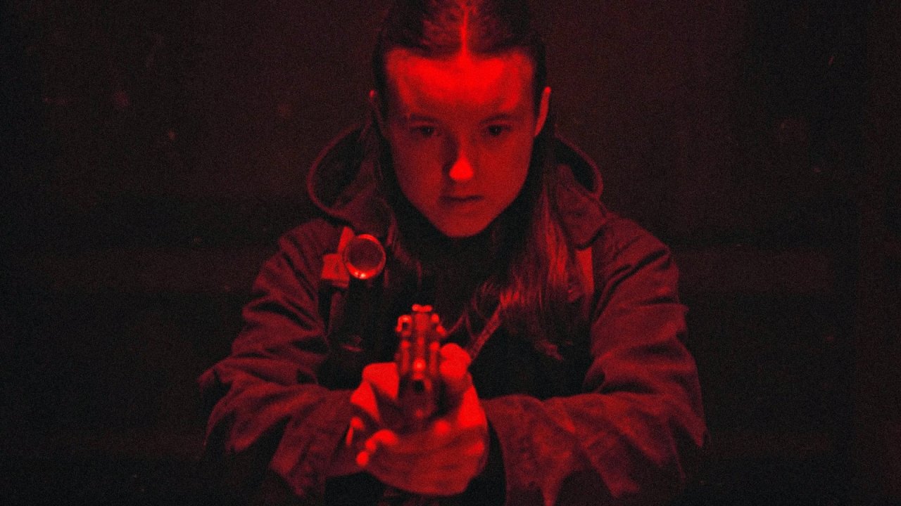 Bella Ramsey in una scena della 2x05 di The Last of Us