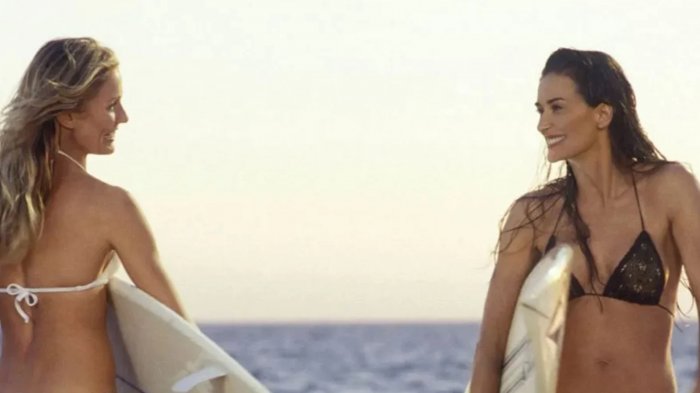 Demi Moore e il ruolo in Charlie's Angels: 'Avevo supplicato di non inquadrarmi il sedere'